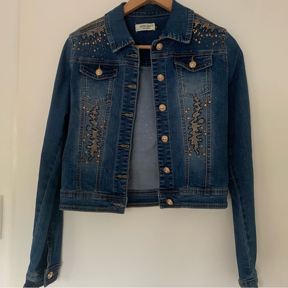 Vintage gold button embellished crop denim jean jacket